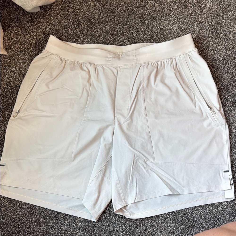 Lululemon Athletica White Athletic Shorts with Elastic Waistband